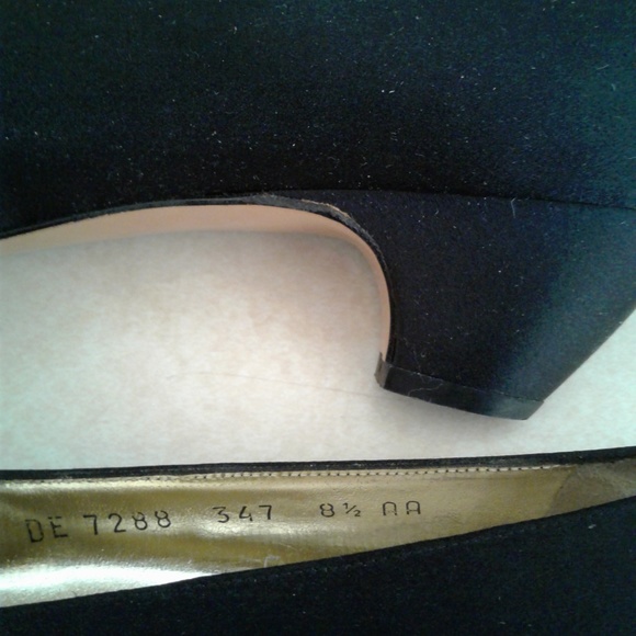 SALVATORE FERAGAMO - Picture 5 of 8